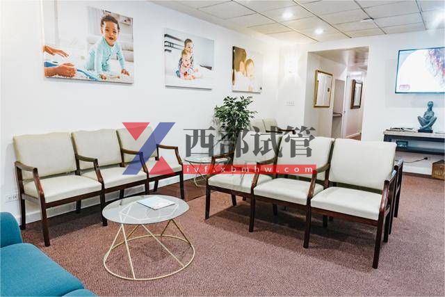 美國幸福寶孕(Legacy ivf)(圖10) 大廳等候區(qū)